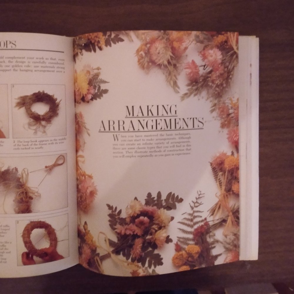 The Book of Dried Flowers - Picture 10 of 10